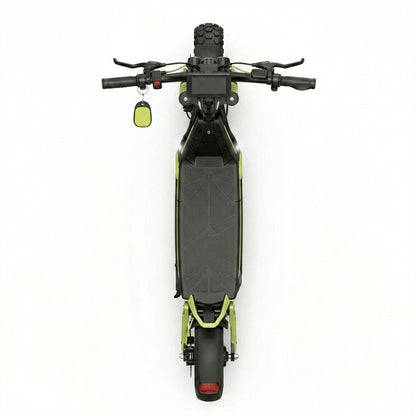 VORTEX Z10 2x2 Trotinete elétrica conectada via aplicação. Conta com uma potência combinada de 4000 W, dupla suspensão e autonomia até 65 km; está em conformidade com as regras de trânsito de Portugal